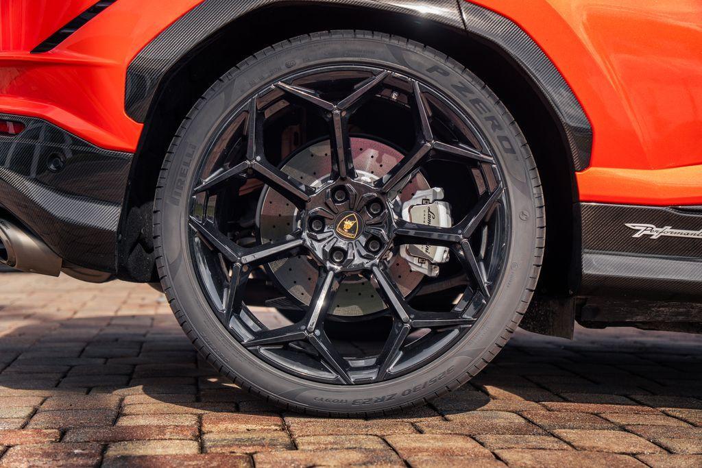 used 2024 Lamborghini Urus car, priced at $303,692