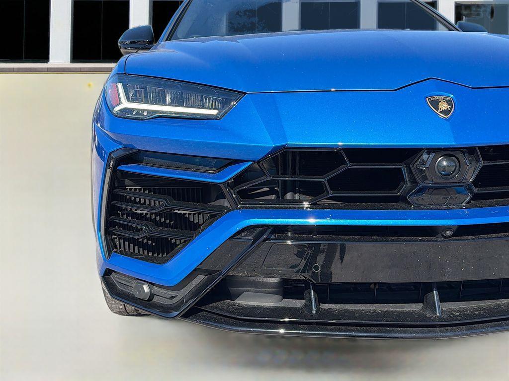 used 2022 Lamborghini Urus car, priced at $219,991