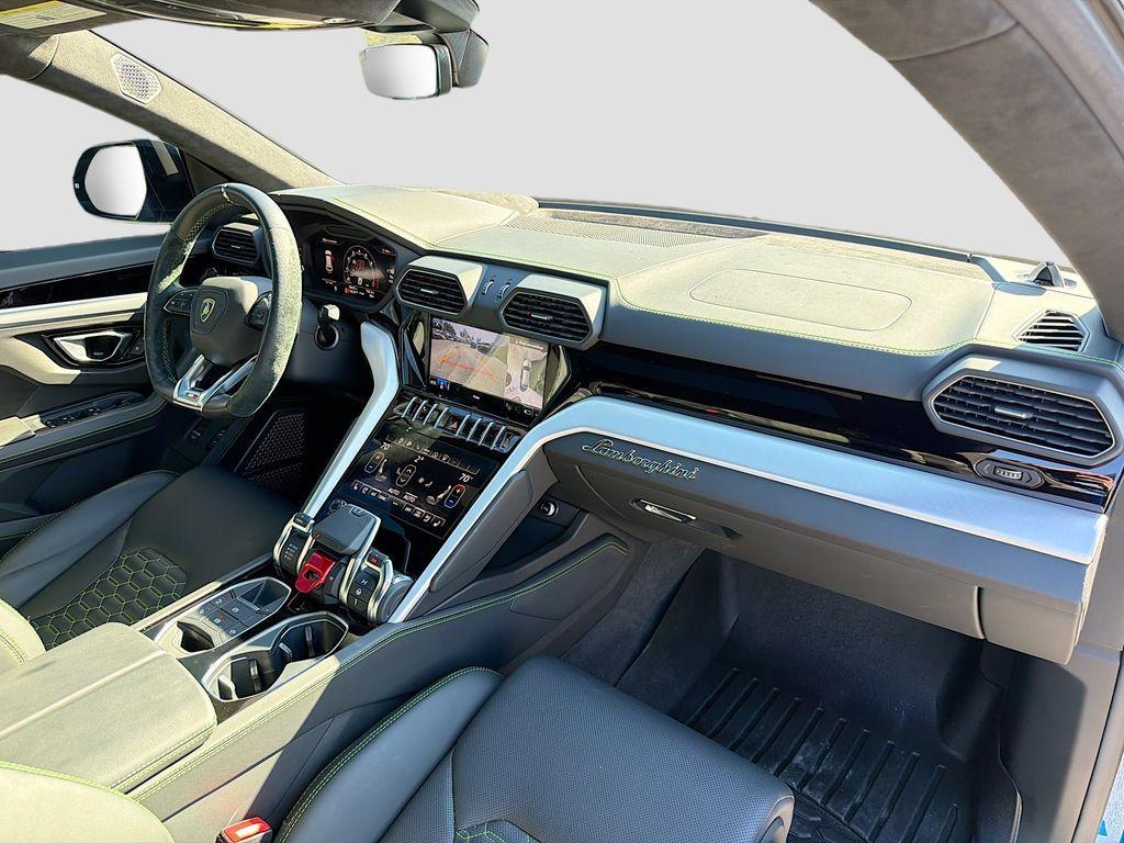 used 2022 Lamborghini Urus car, priced at $219,991