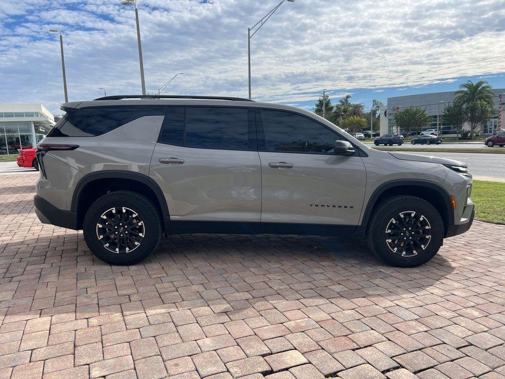 used 2026 Chevrolet Traverse car, priced at $44,997