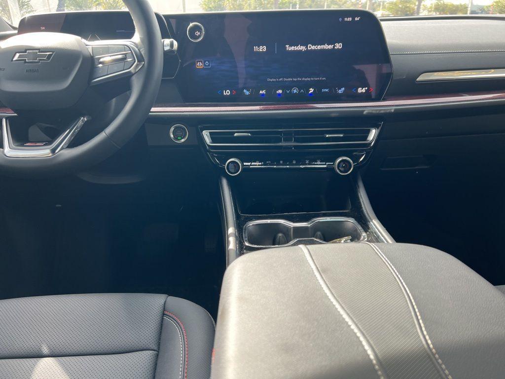 used 2026 Chevrolet Traverse car, priced at $44,997