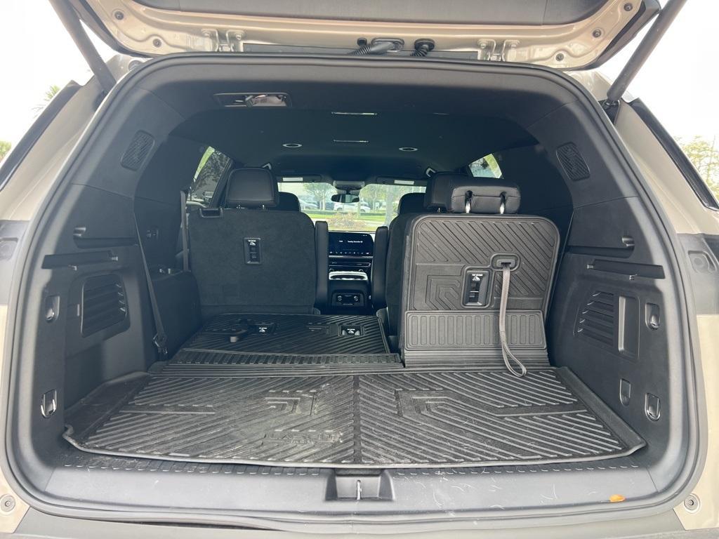 used 2026 Chevrolet Traverse car, priced at $48,492