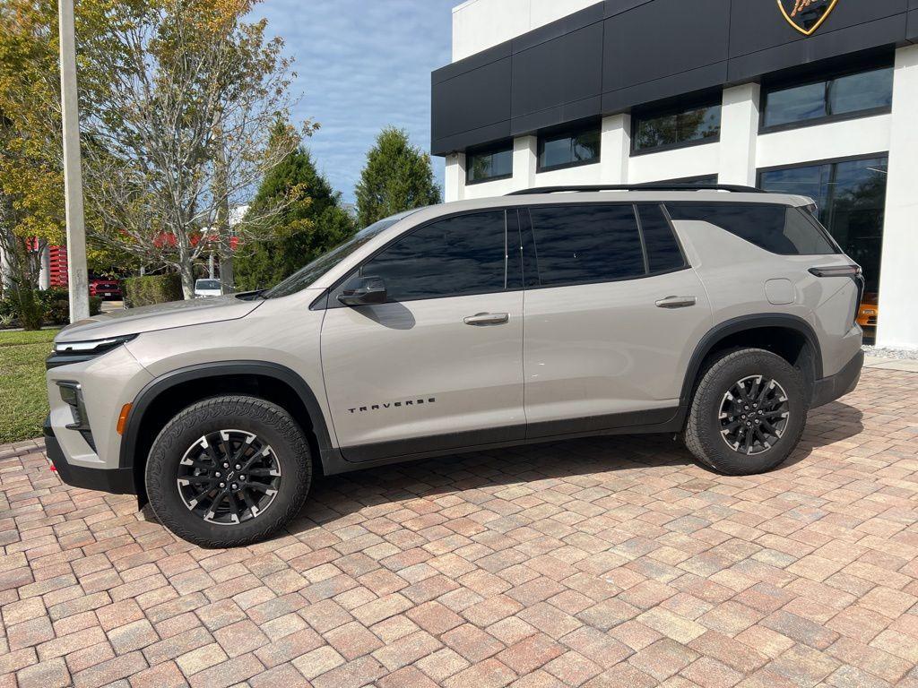 used 2026 Chevrolet Traverse car, priced at $44,997