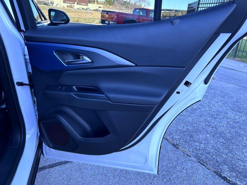 new 2026 Chevrolet Equinox EV car, priced at $35,594