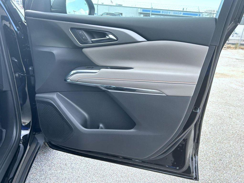 new 2026 Chevrolet Traverse car, priced at $44,694