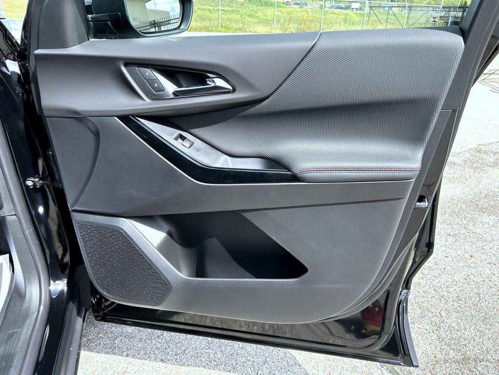 new 2026 Chevrolet Equinox car, priced at $36,894