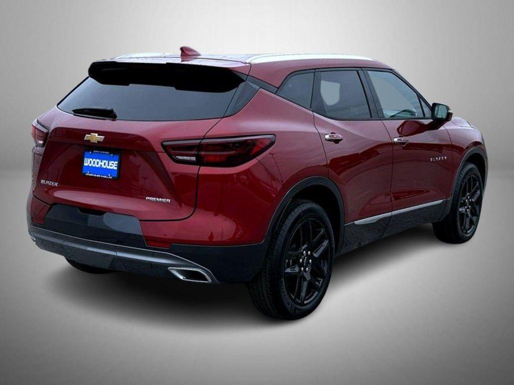 new 2025 Chevrolet Blazer car, priced at $45,328