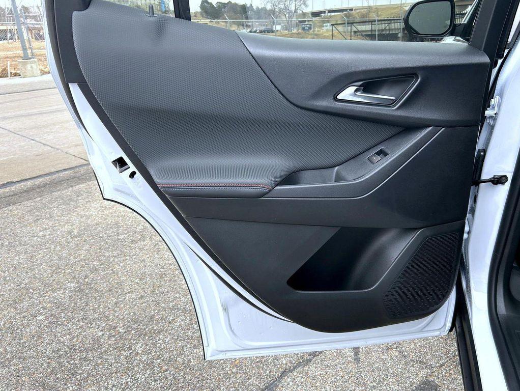 new 2026 Chevrolet Equinox car, priced at $39,154