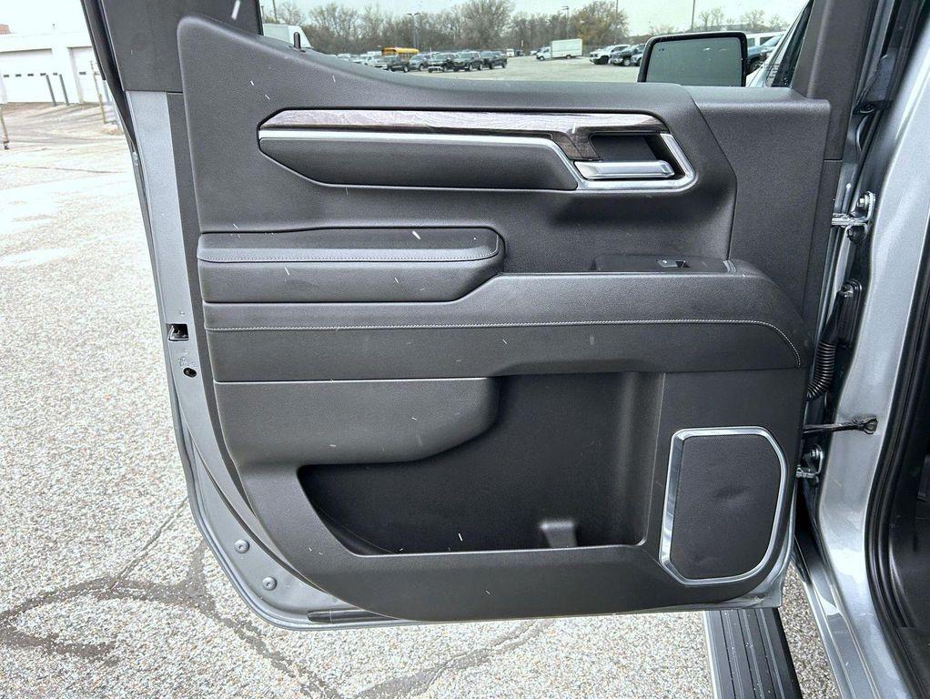 used 2023 Chevrolet Silverado 1500 car, priced at $45,137