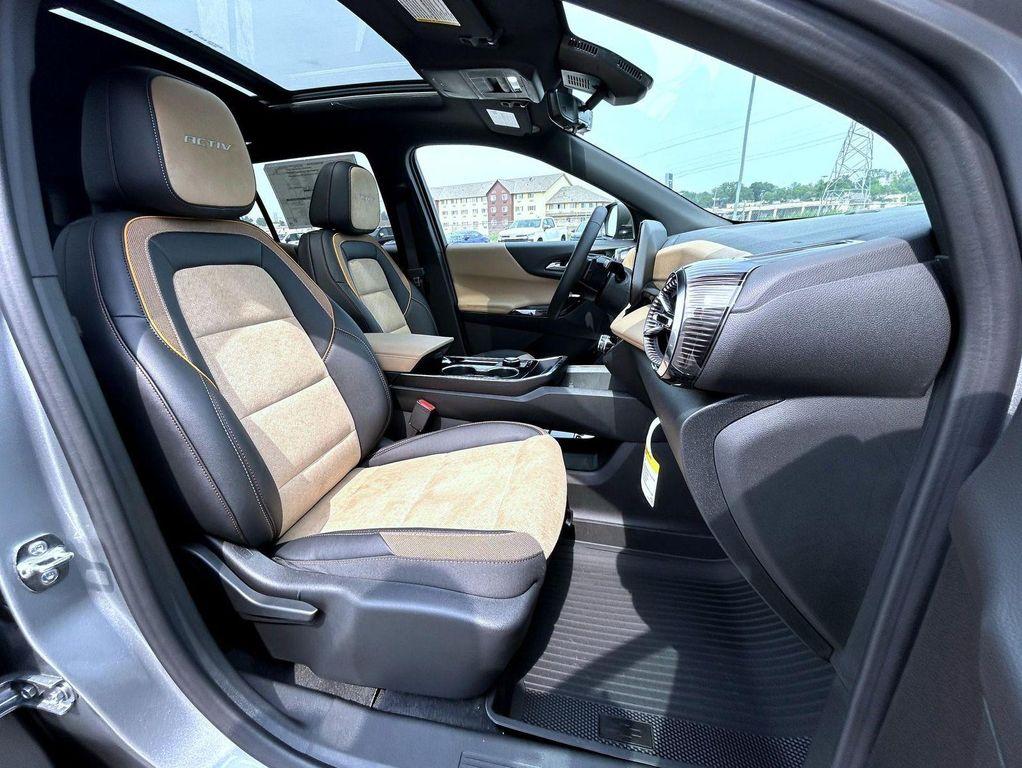 new 2026 Chevrolet Equinox car, priced at $37,300