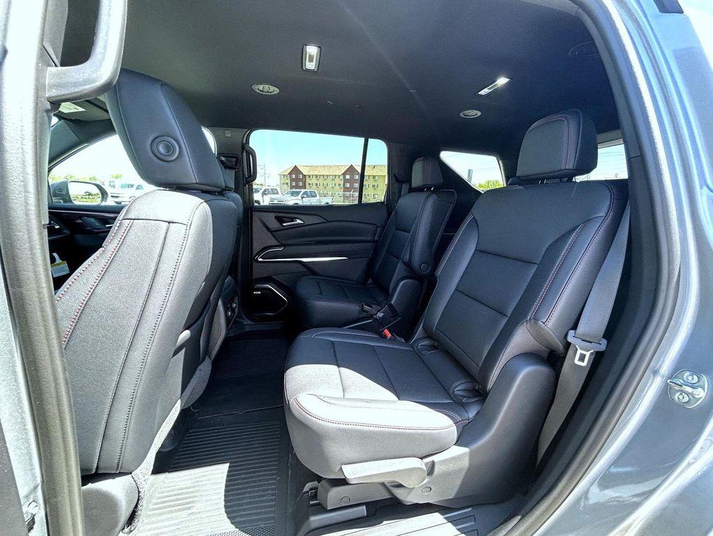new 2026 Chevrolet Traverse car, priced at $56,779
