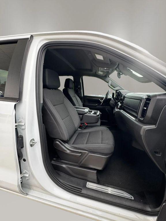 used 2025 Chevrolet Silverado 1500 car, priced at $40,788