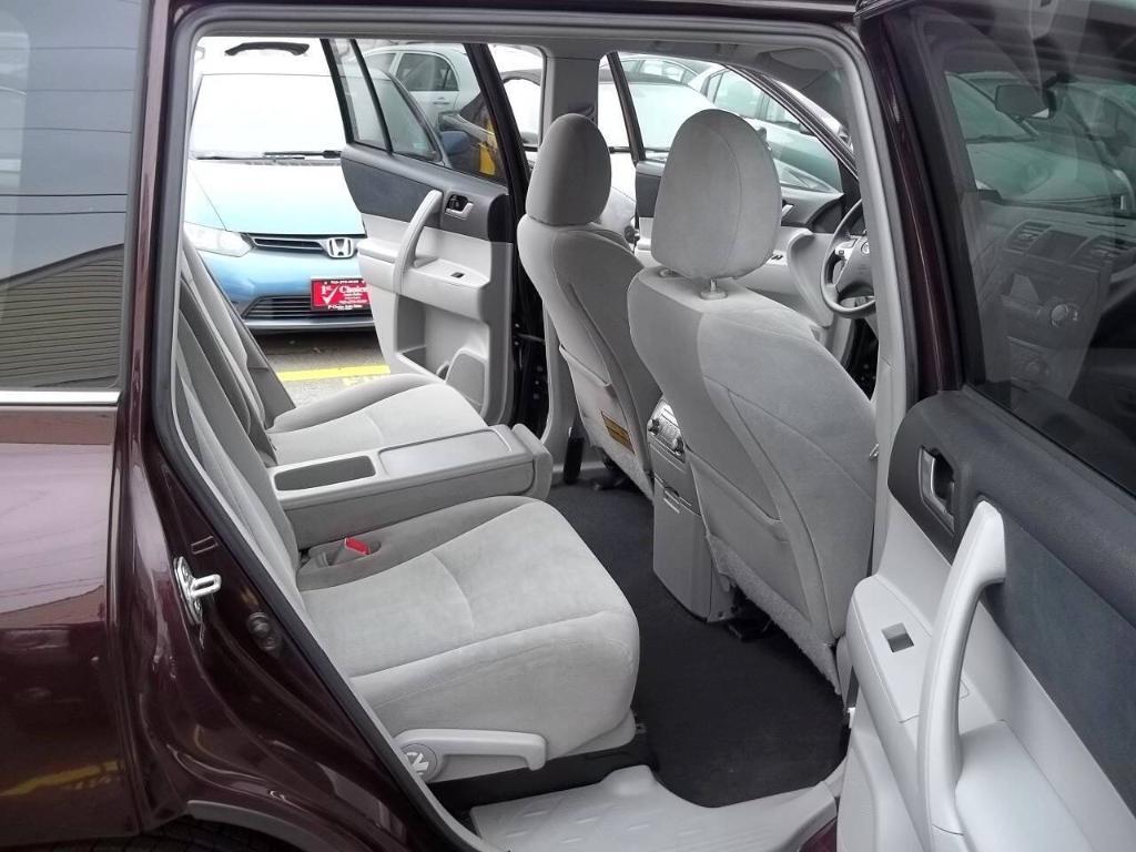 used 2012 Toyota Highlander car, priced at $13,994