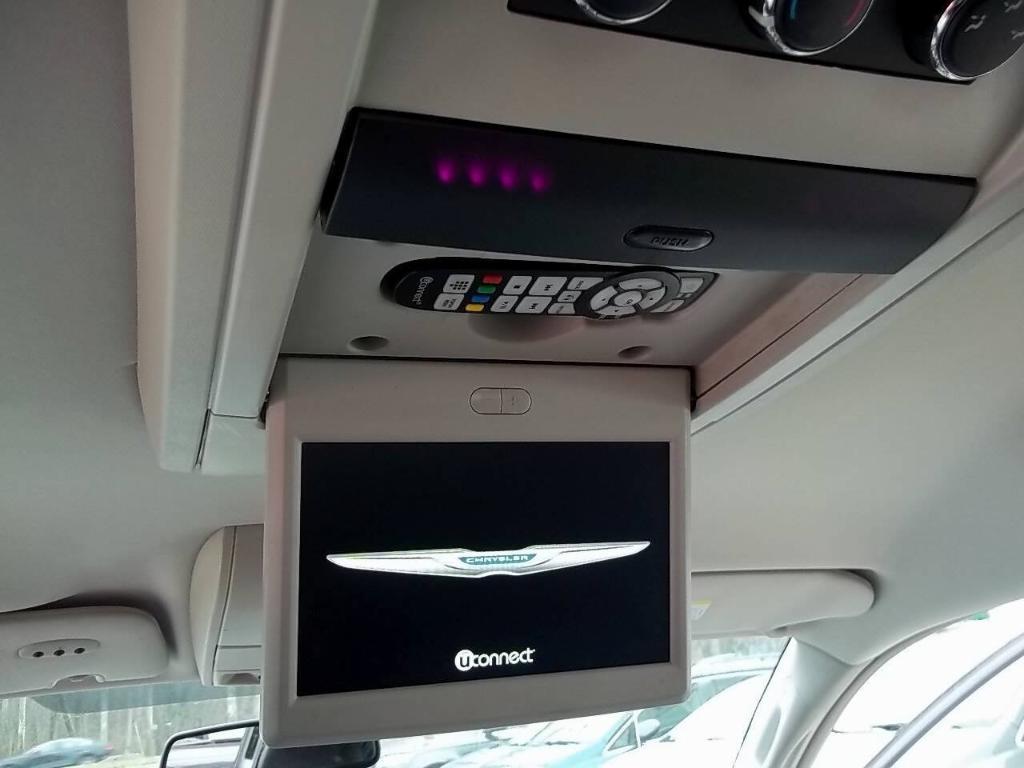 used 2015 Chrysler Town & Country car, priced at $9,994