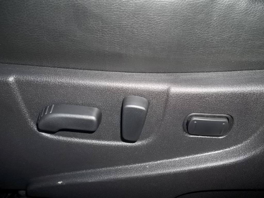 used 2013 Nissan Rogue car, priced at $9,994