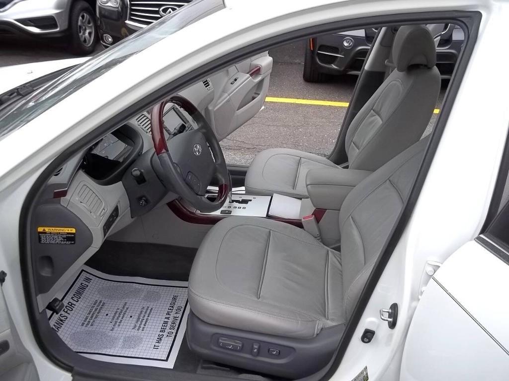 used 2008 Hyundai Azera car, priced at $8,994