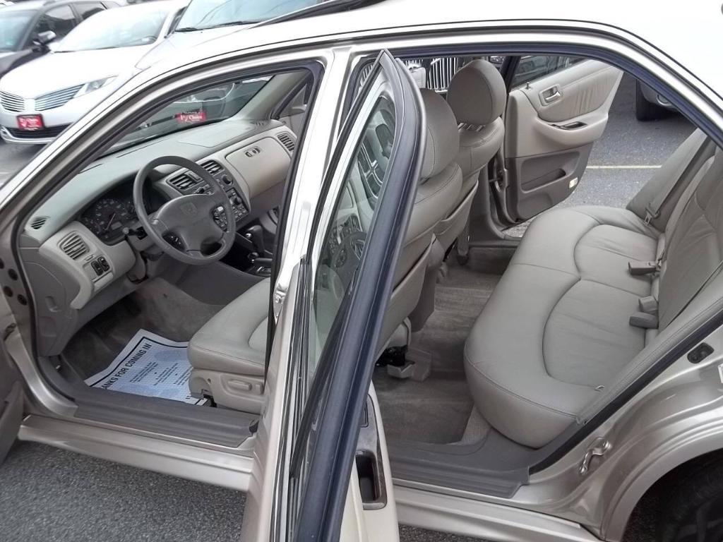 used 2002 Honda Accord car, priced at $7,494