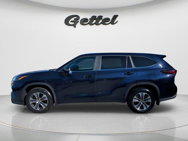 used 2024 Toyota Highlander car, priced at $36,998