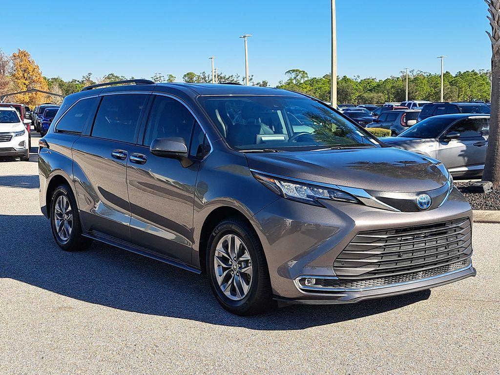 used 2021 Toyota Sienna car, priced at $30,420