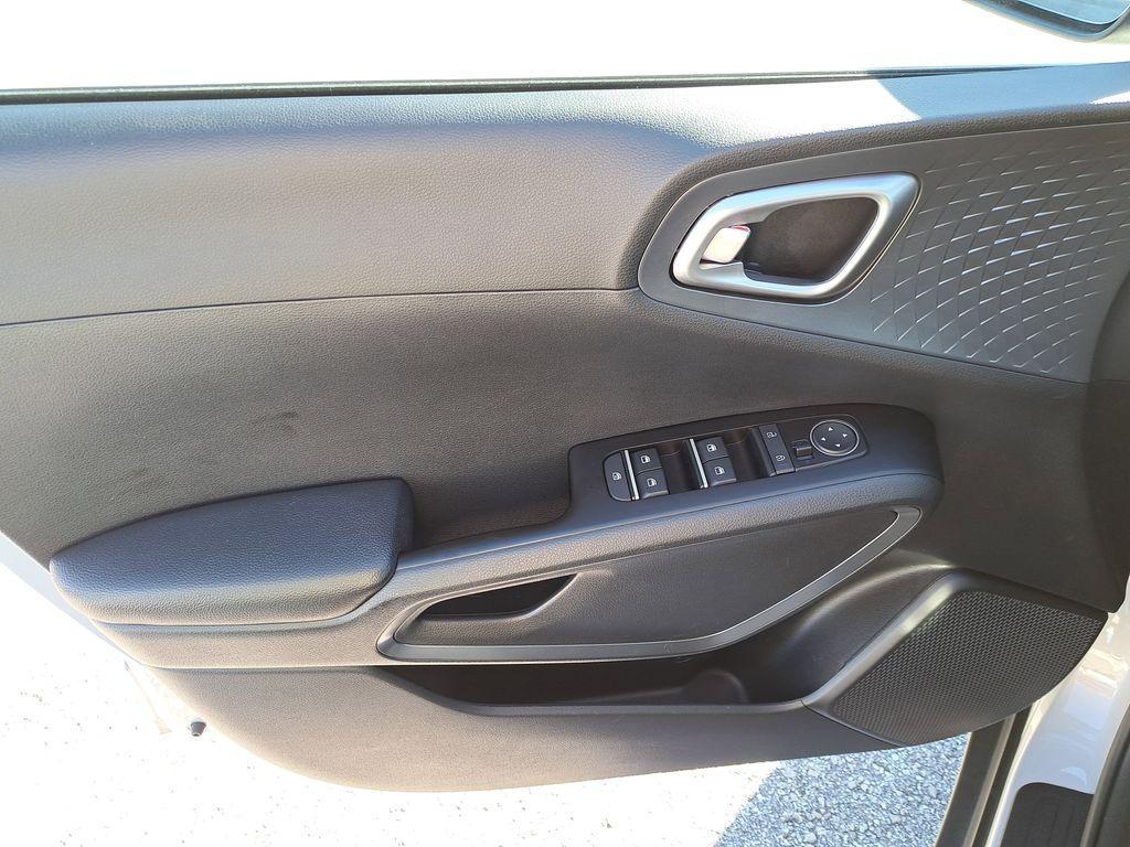 used 2021 Kia Soul car, priced at $12,991