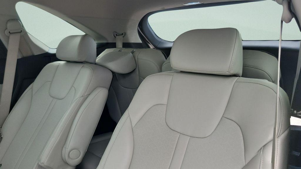 used 2023 Kia Sorento Hybrid car, priced at $27,273