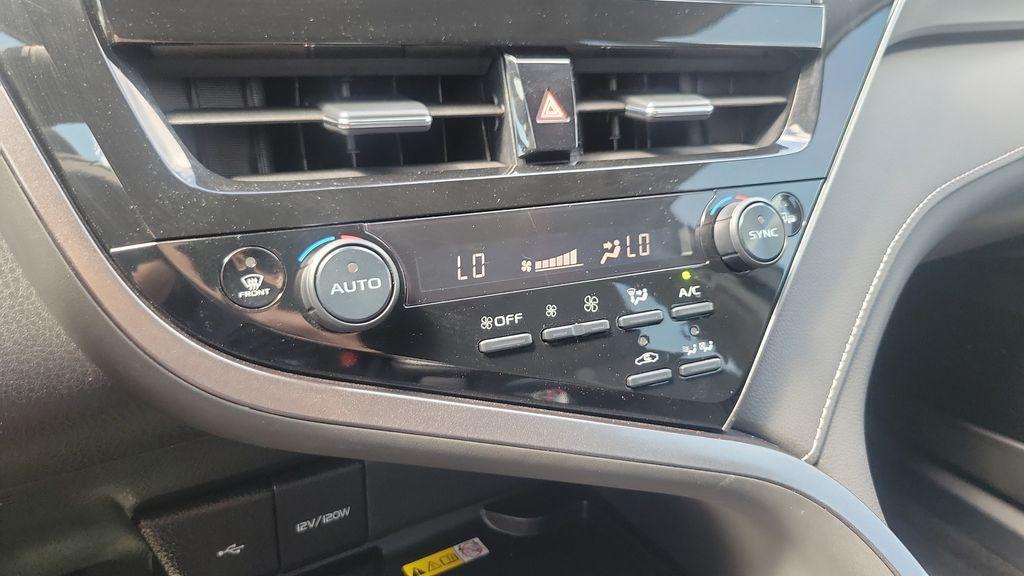 used 2024 Toyota Camry Hybrid car, priced at $33,284