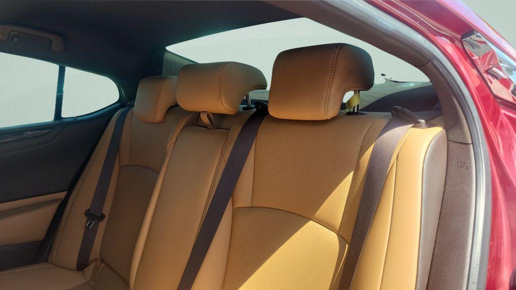 used 2021 Lexus ES 300h car, priced at $32,042