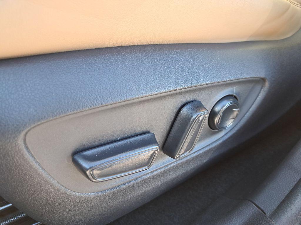 used 2021 Toyota RAV4 Hybrid car, priced at $25,238