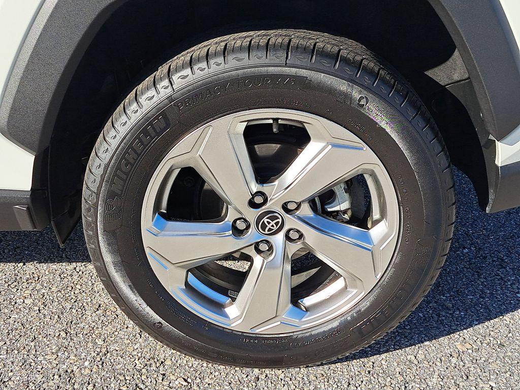 used 2021 Toyota RAV4 Hybrid car, priced at $25,238