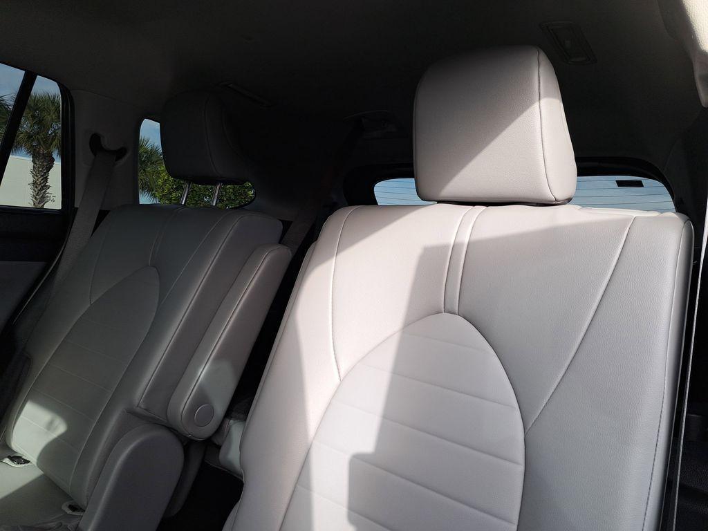 used 2023 Toyota Highlander car, priced at $32,798