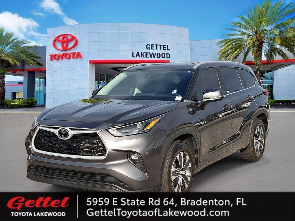 used 2023 Toyota Highlander car, priced at $32,798