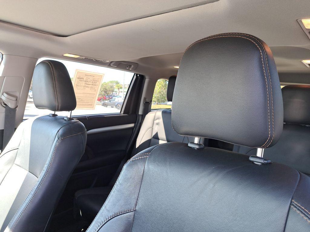 used 2019 Toyota Highlander car, priced at $22,303