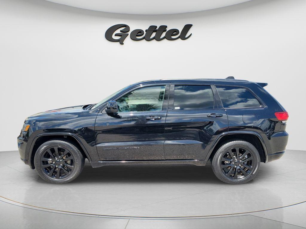 used 2017 Jeep Grand Cherokee car, priced at $17,340