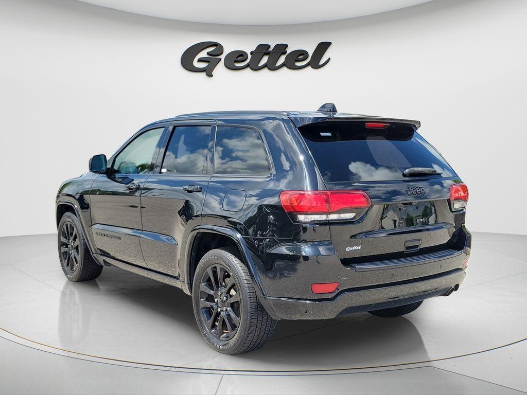 used 2017 Jeep Grand Cherokee car, priced at $17,340