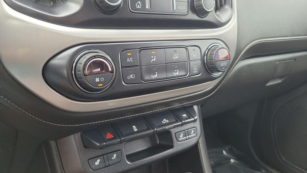 used 2020 GMC Canyon car, priced at $25,384
