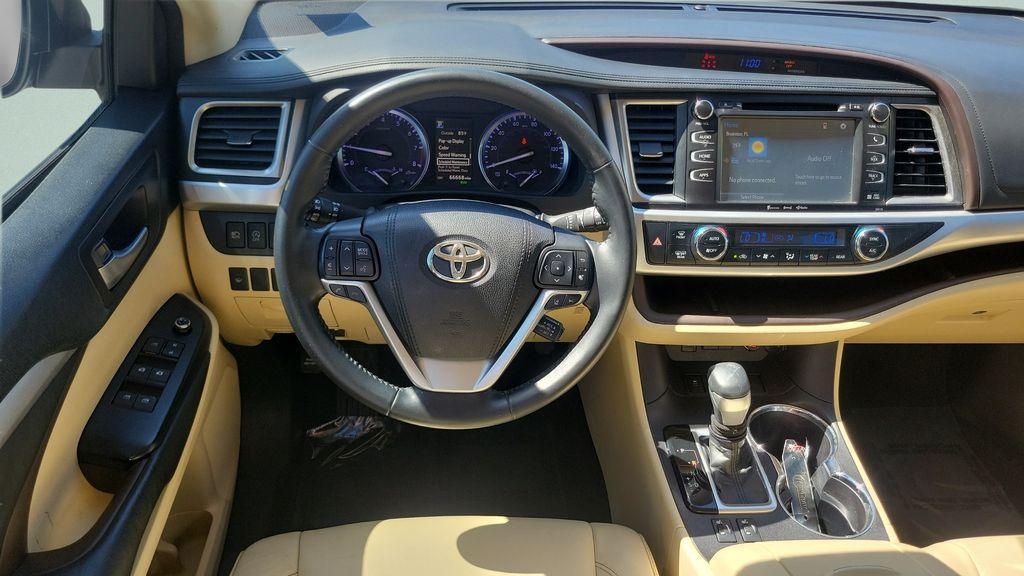 used 2018 Toyota Highlander car, priced at $27,727