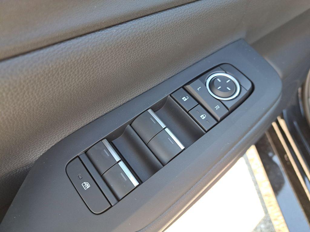 new 2026 Toyota Prius Plug-In Hybrid car, priced at $40,723