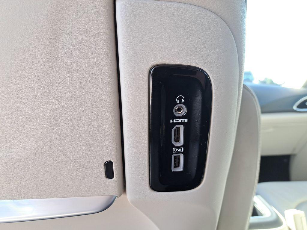 used 2019 Chrysler Pacifica car, priced at $16,586