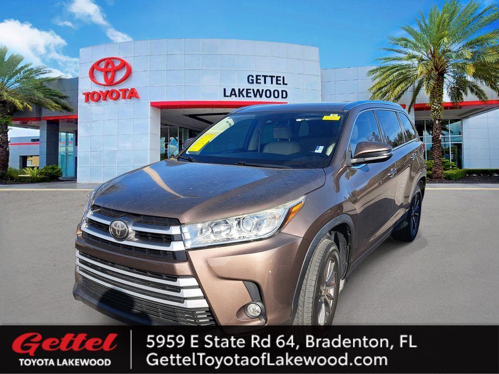 used 2019 Toyota Highlander car, priced at $20,991