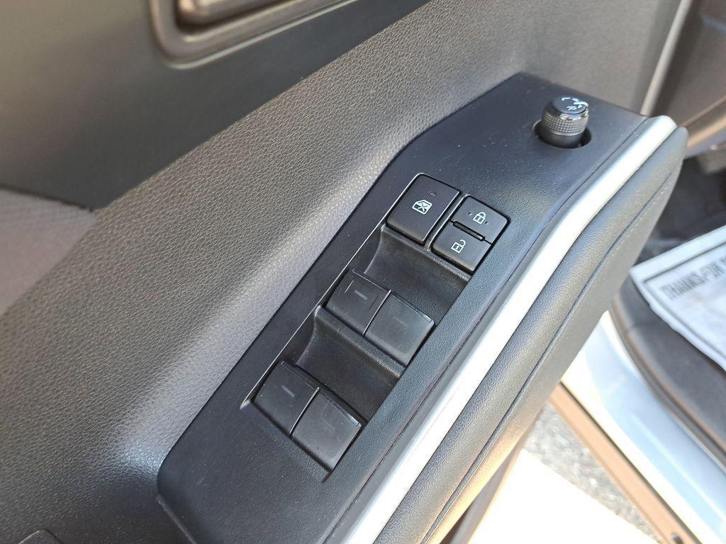 used 2023 Toyota Highlander car, priced at $29,991