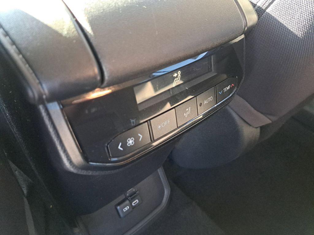 used 2023 Toyota Highlander car, priced at $29,991