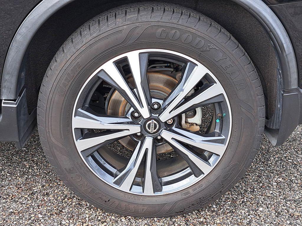 used 2020 Nissan Rogue car, priced at $14,769