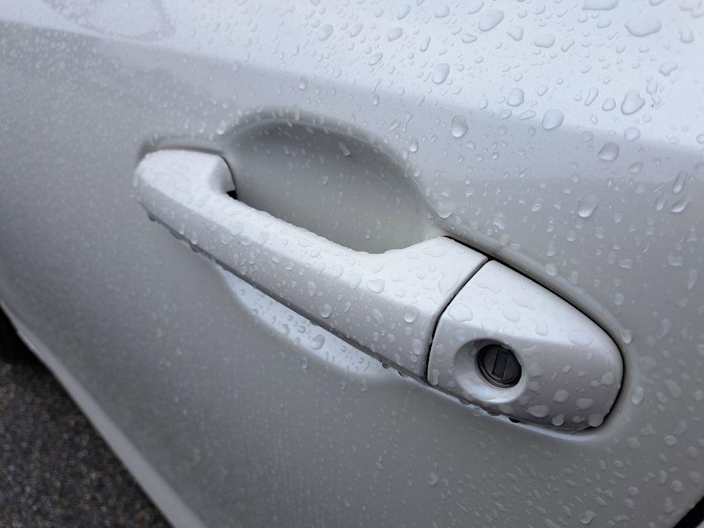 used 2017 Toyota Highlander car, priced at $21,971