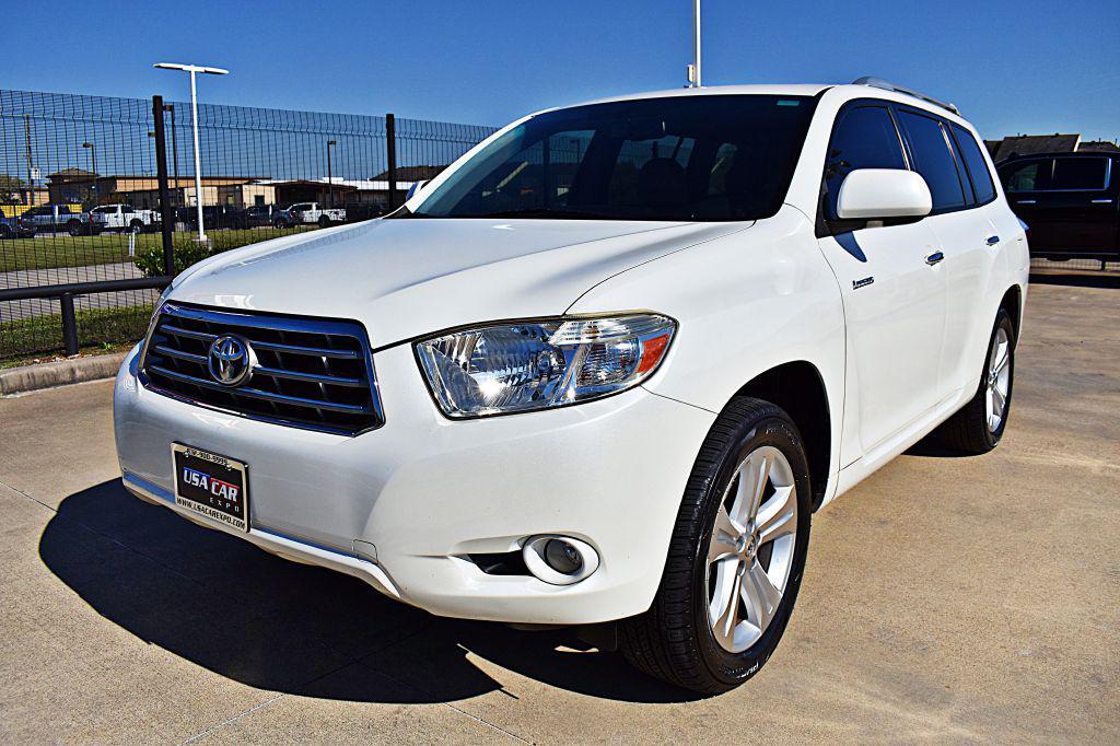 used 2008 Toyota Highlander car, priced at $15,900