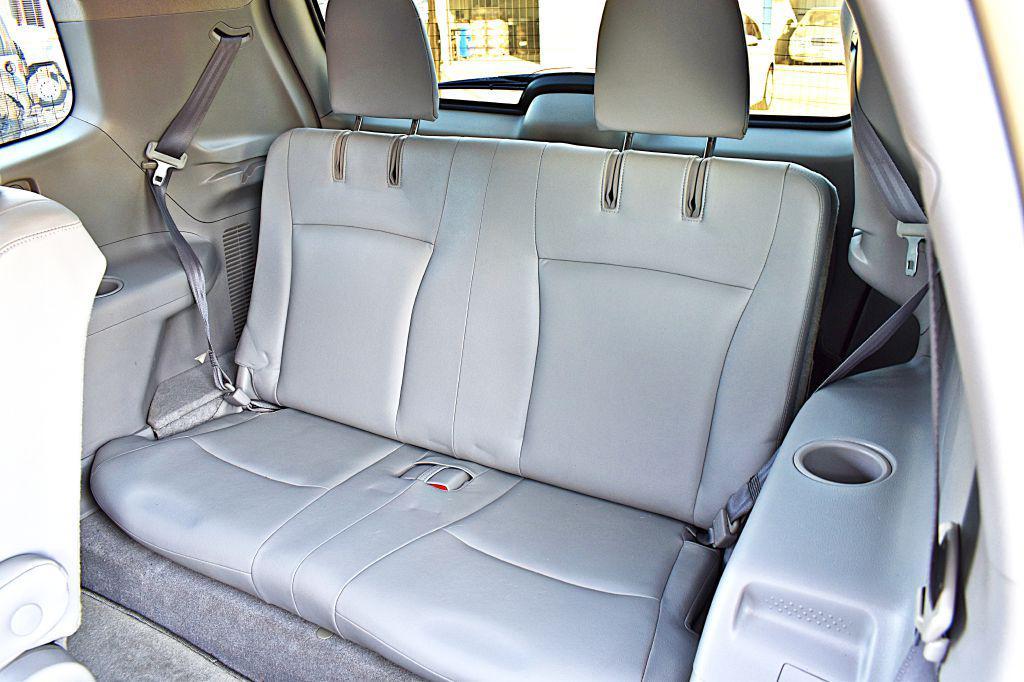 used 2008 Toyota Highlander car, priced at $15,900