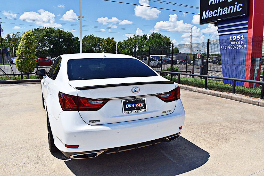 Lexus GS view 57