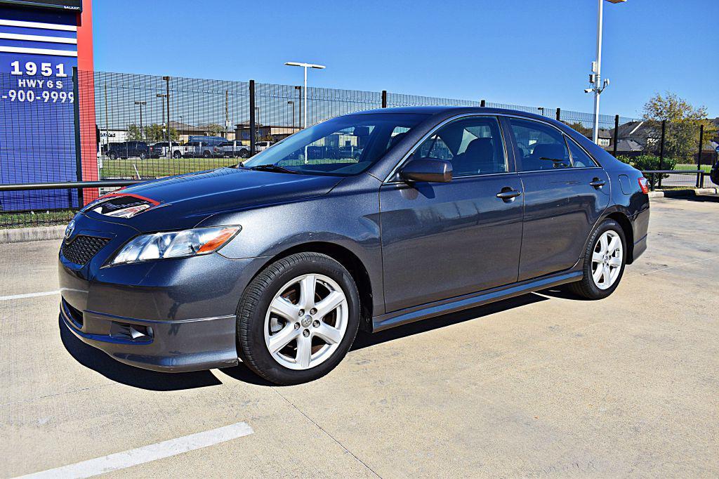 used 2009 Toyota Camry car, priced at $12,900