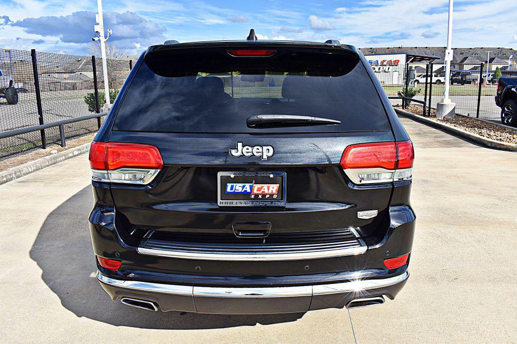 used 2016 Jeep Grand Cherokee car, priced at $10,900