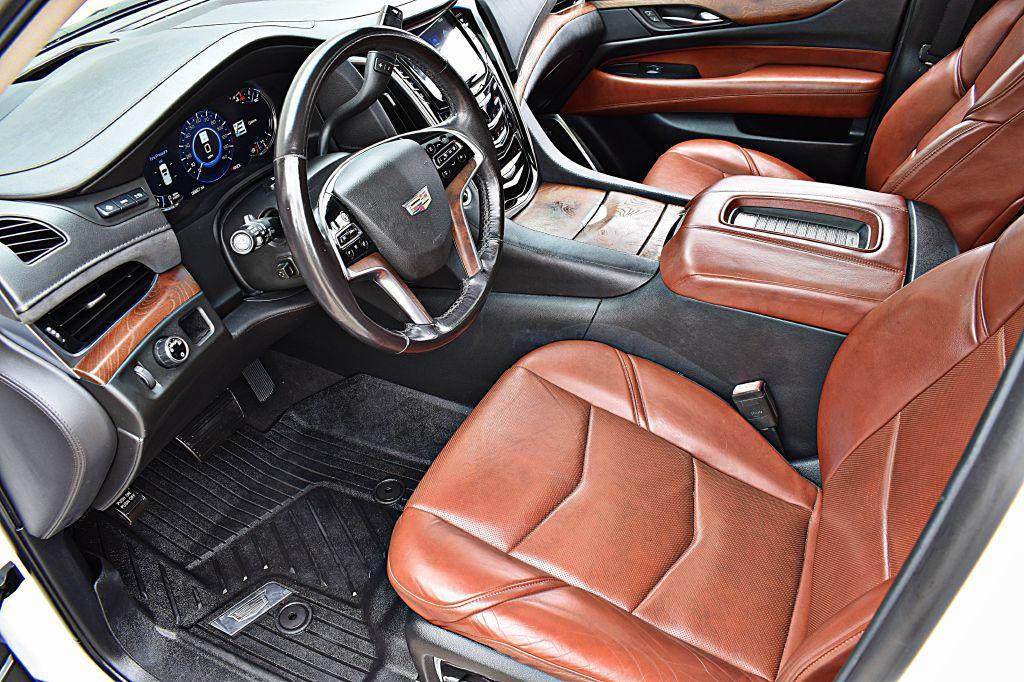 used 2020 Cadillac Escalade car, priced at $40,900