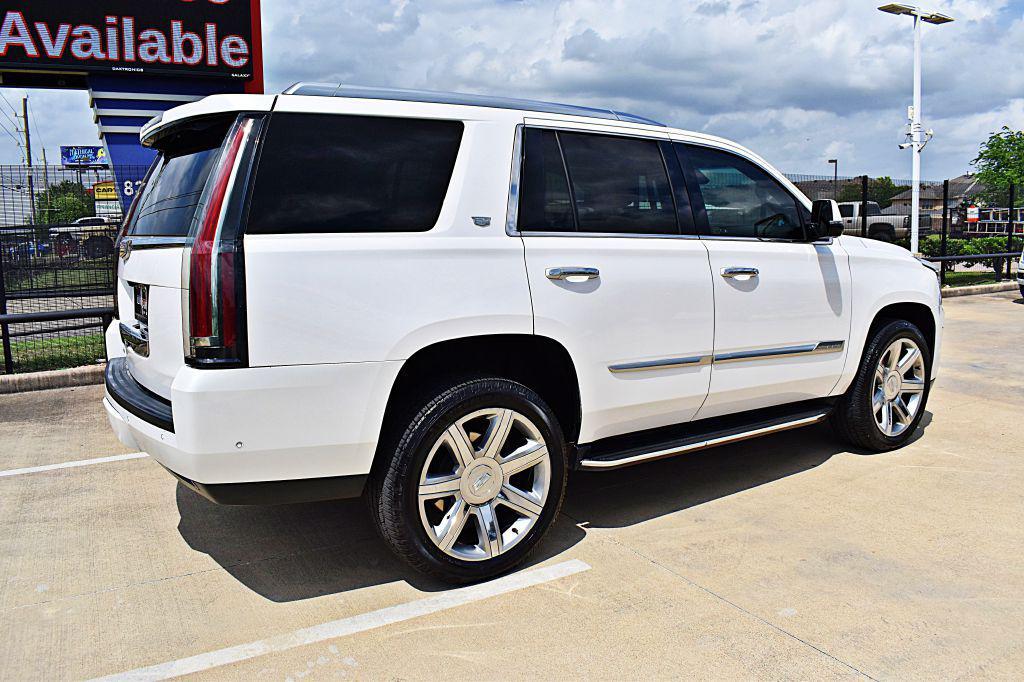 used 2020 Cadillac Escalade car, priced at $40,900